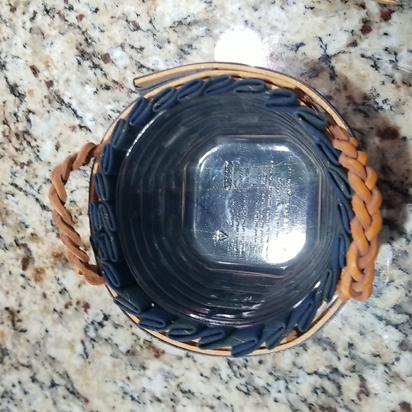 NWOT Longaberger Collectors Club Basket 1998 - Picture 5 of 6